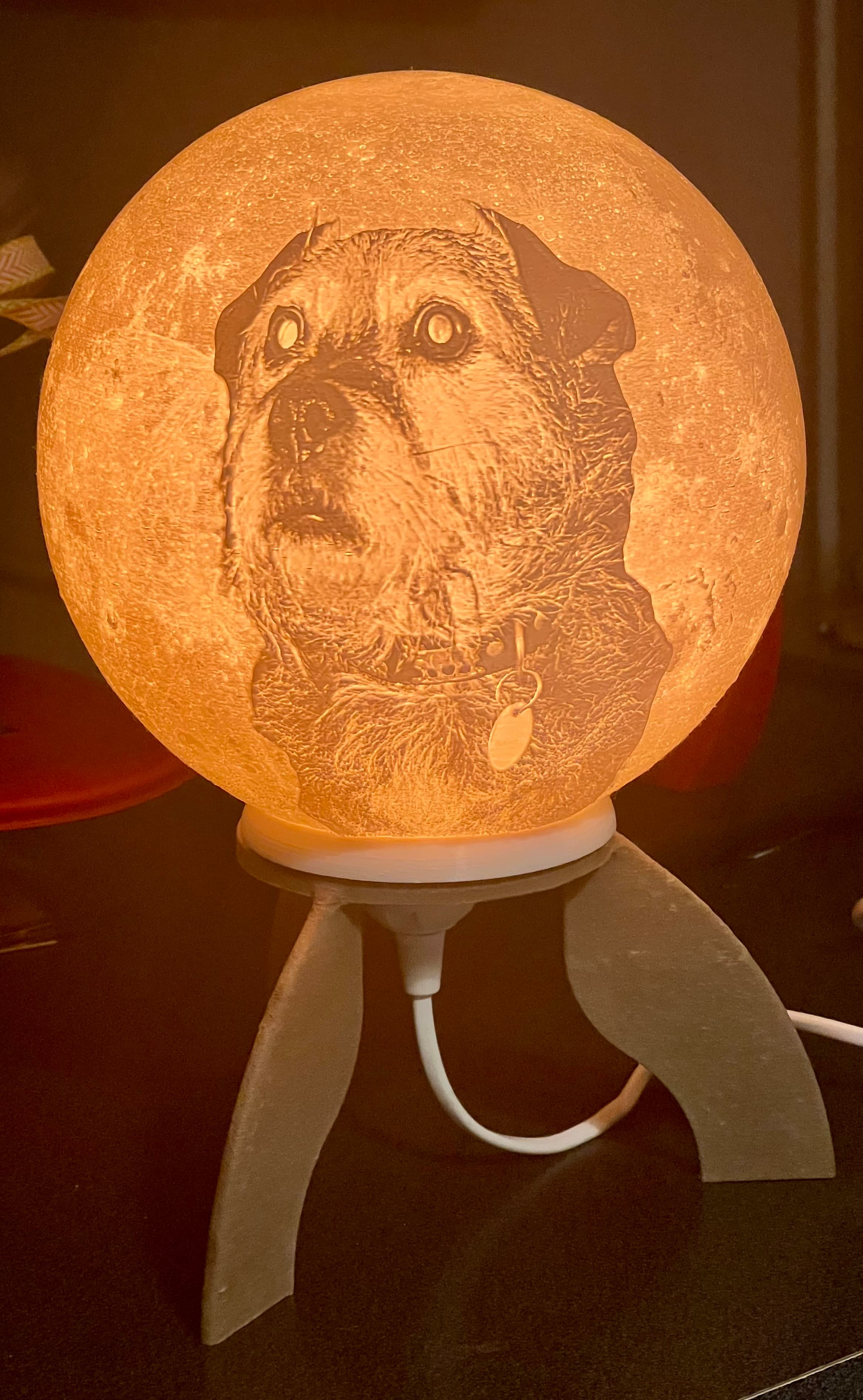 Customizable Lune Lampe With Photo - Image 5