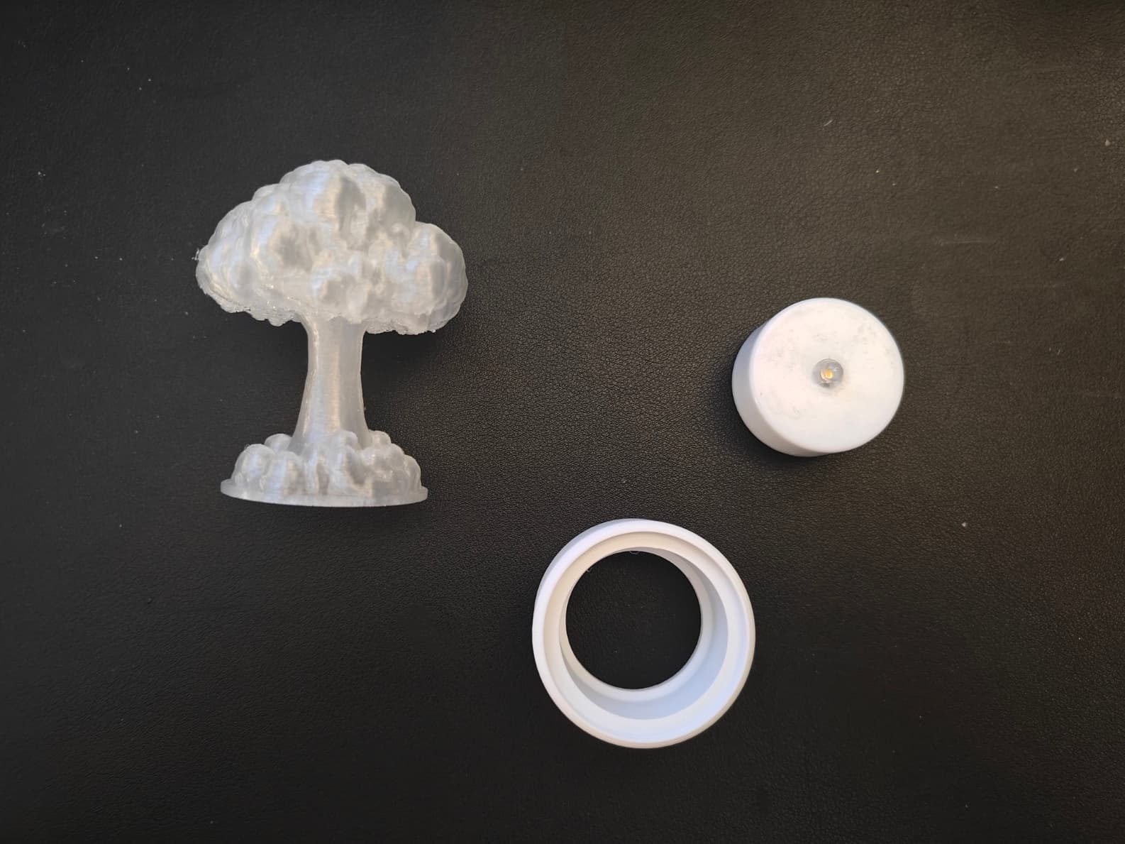 Nuclear Mushroom Cloud LED Tea Veilleuse Candle Lampe - Image 2