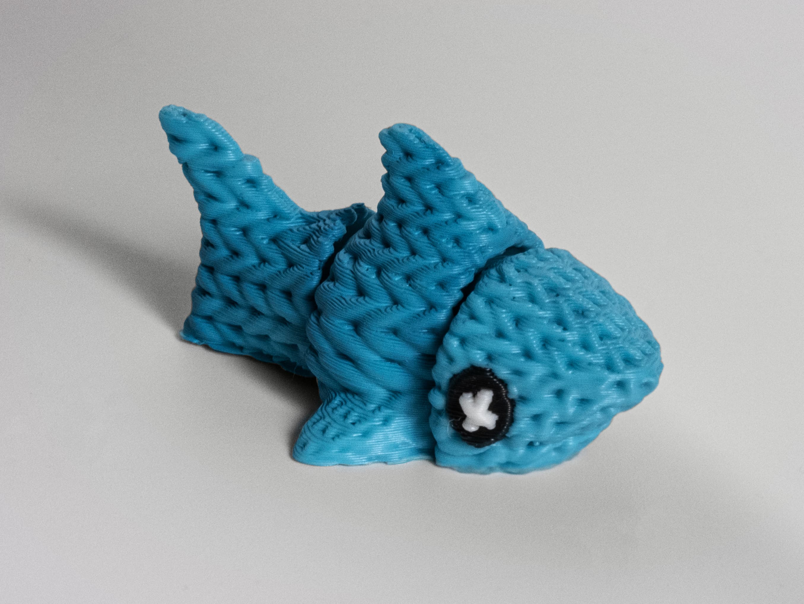 Mini Knitted Requin Articulé Porte-clés - Image 3