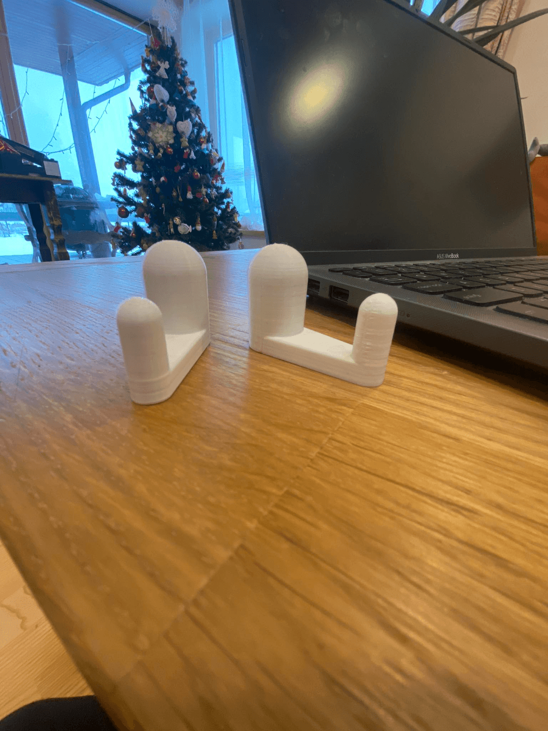 Laptop Support - Image 4