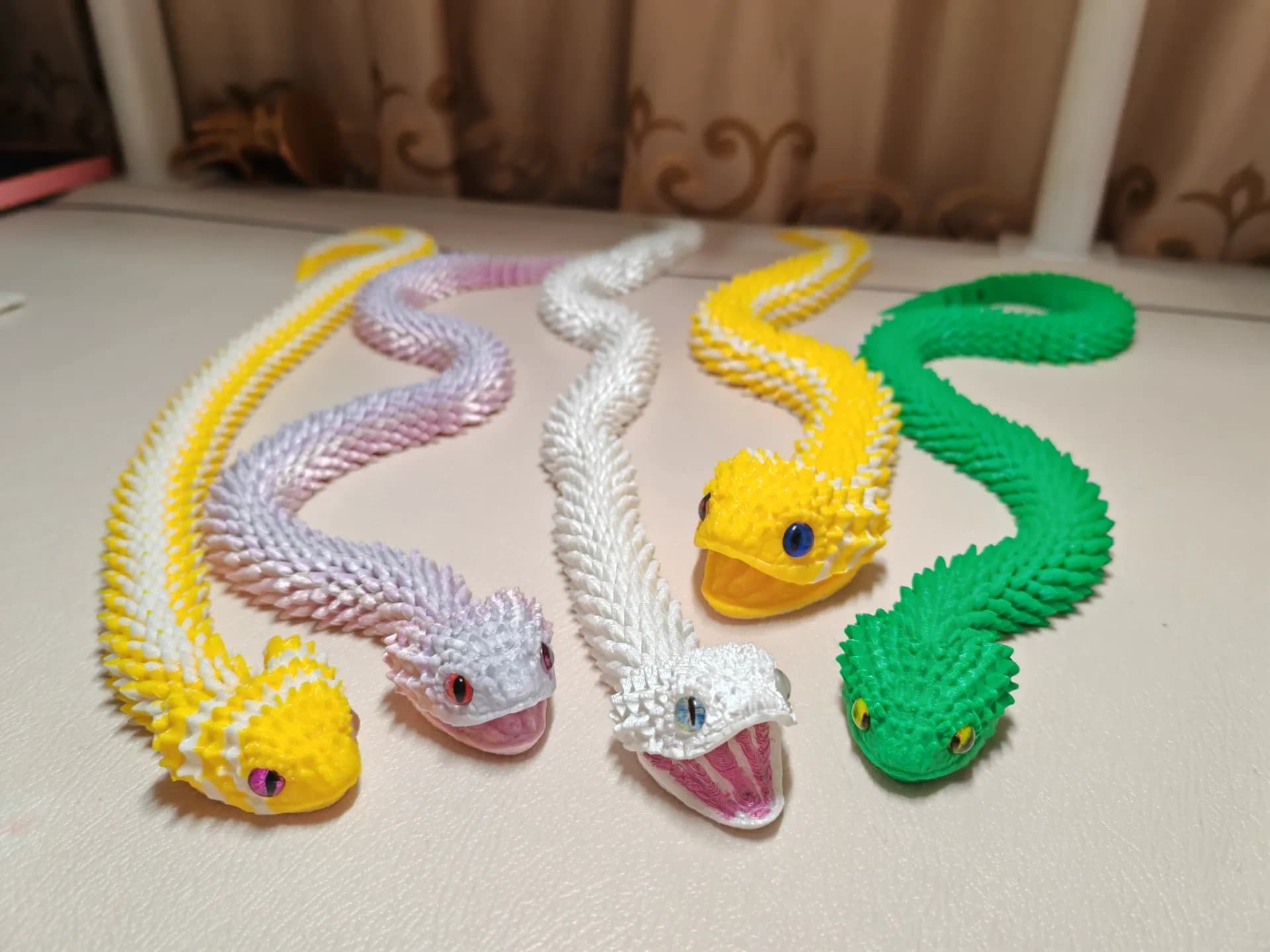 Year Of The Serpent Viral Hit Articulé Rainbow Serpent Viper And White Serpent Models