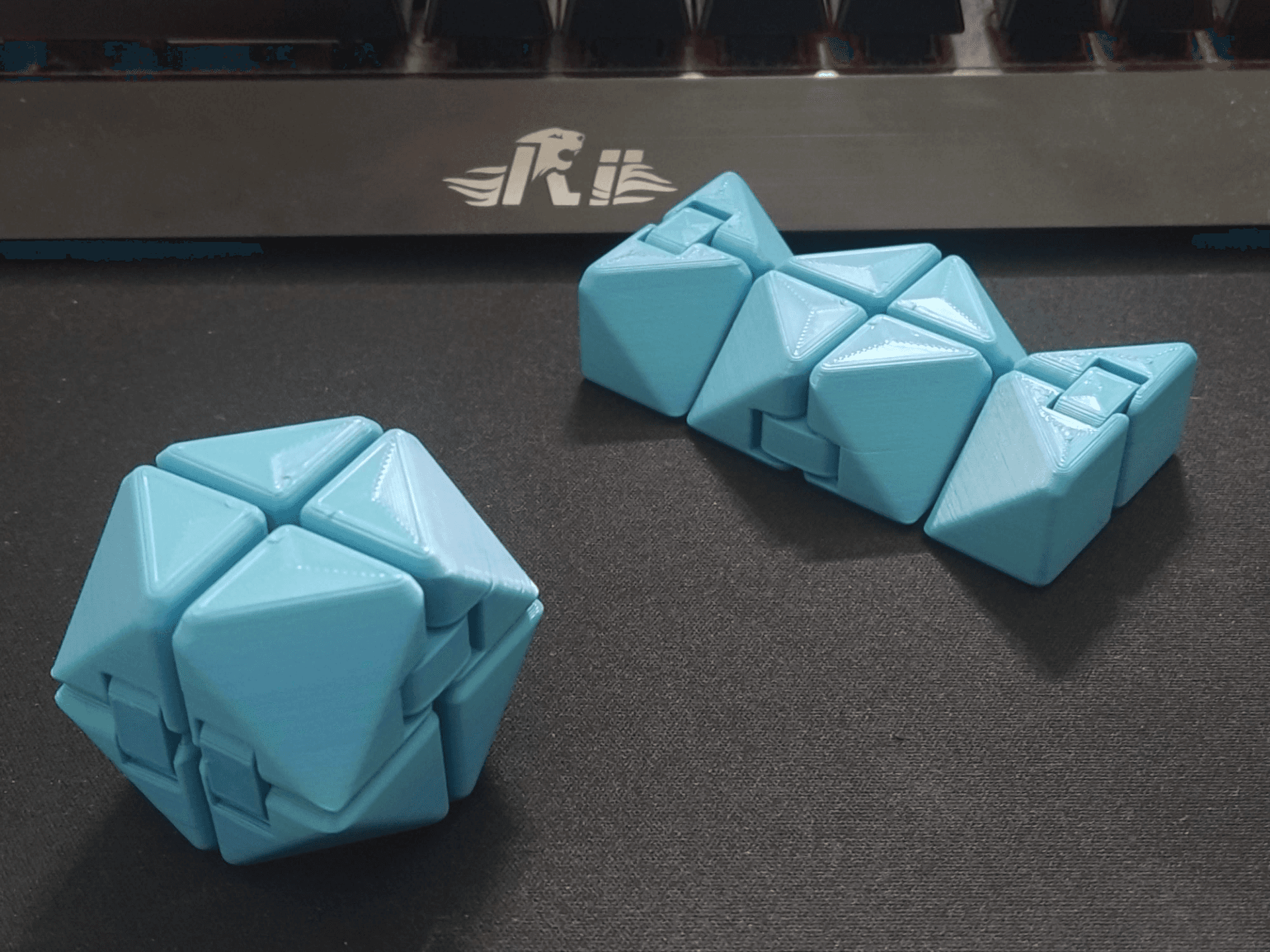 Infini Triangle Cube Anti-Anti-stress Jouet - Image 3